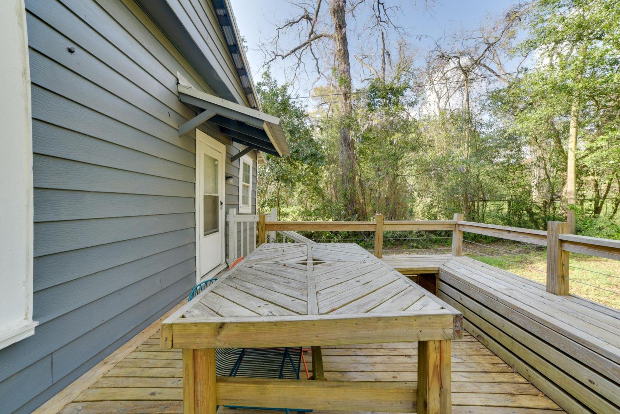 Cozy Thomasville Cottage - Walk To Downtown! Exterior photo