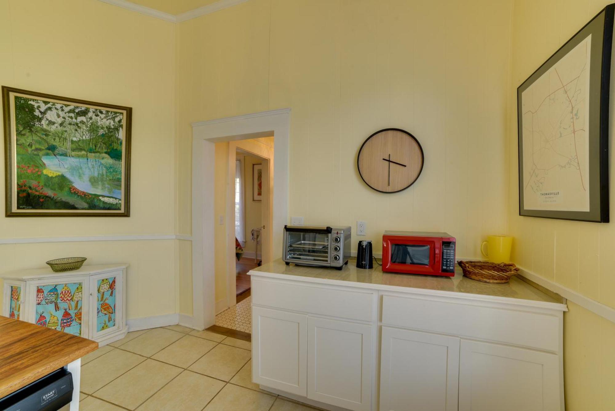 Cozy Thomasville Cottage - Walk To Downtown! Exterior photo