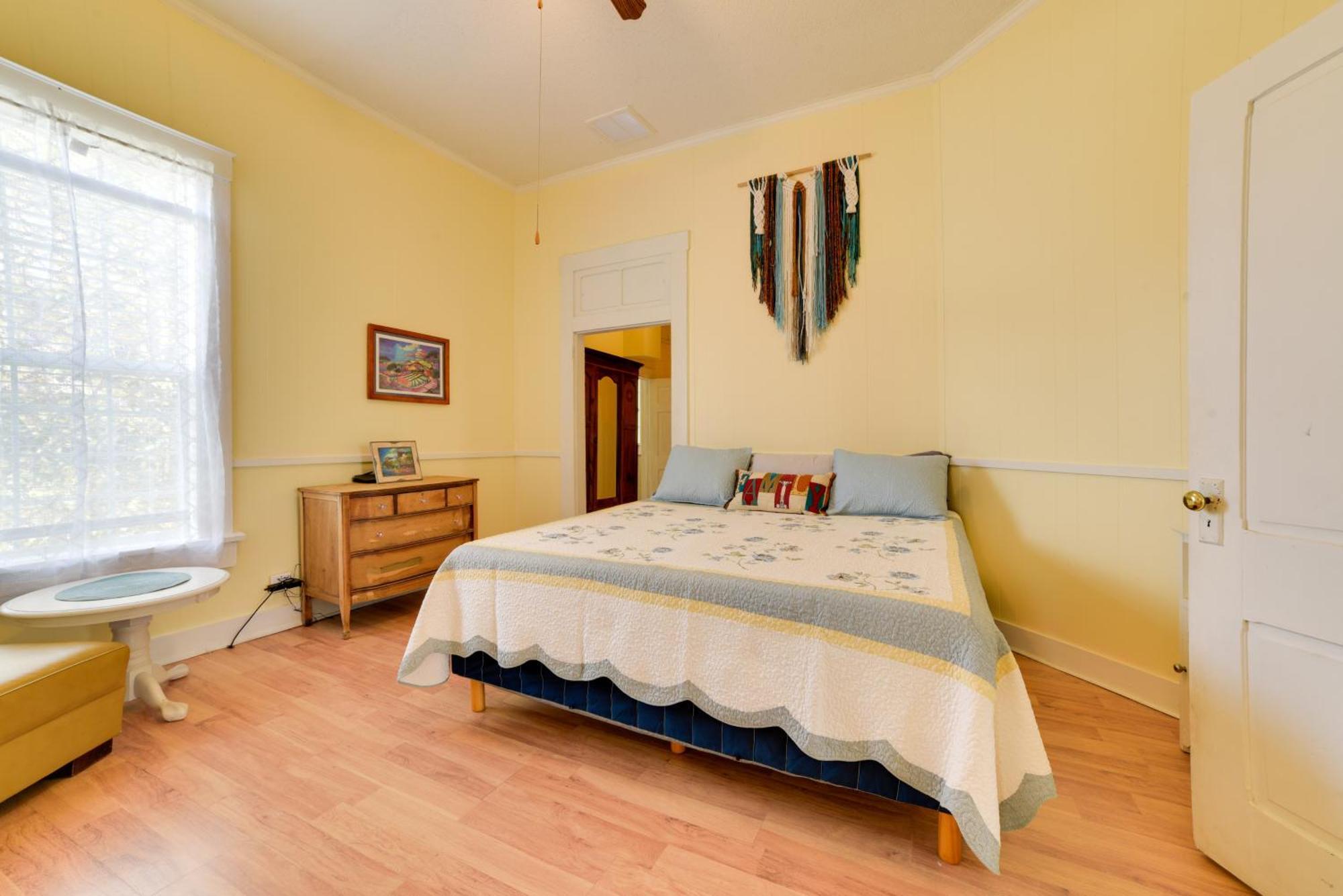 Cozy Thomasville Cottage - Walk To Downtown! Exterior photo