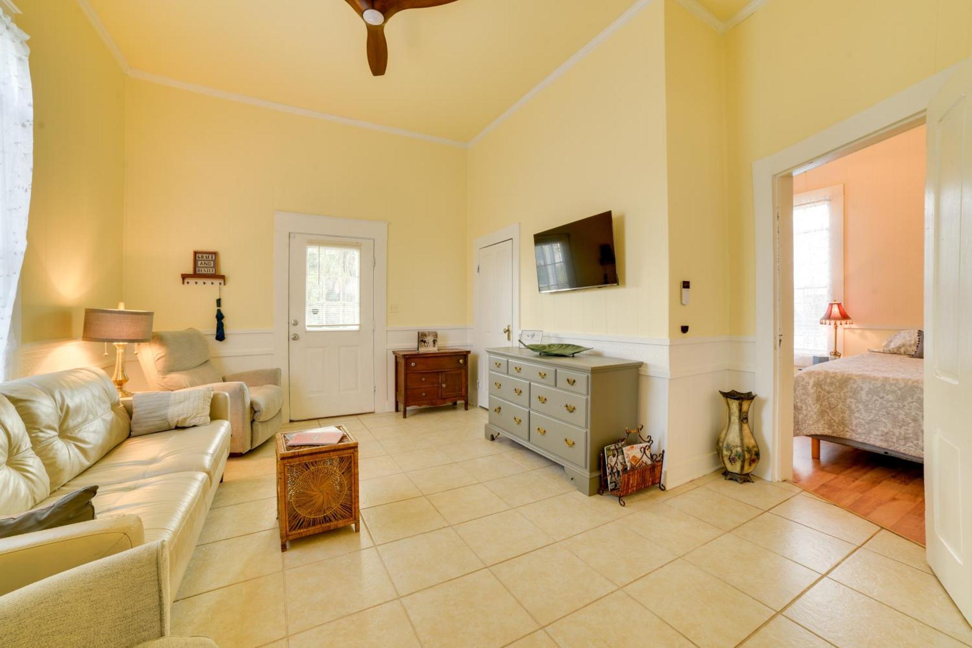 Cozy Thomasville Cottage - Walk To Downtown! Exterior photo